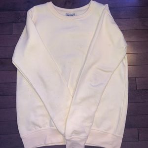 Soft yellow crewneck